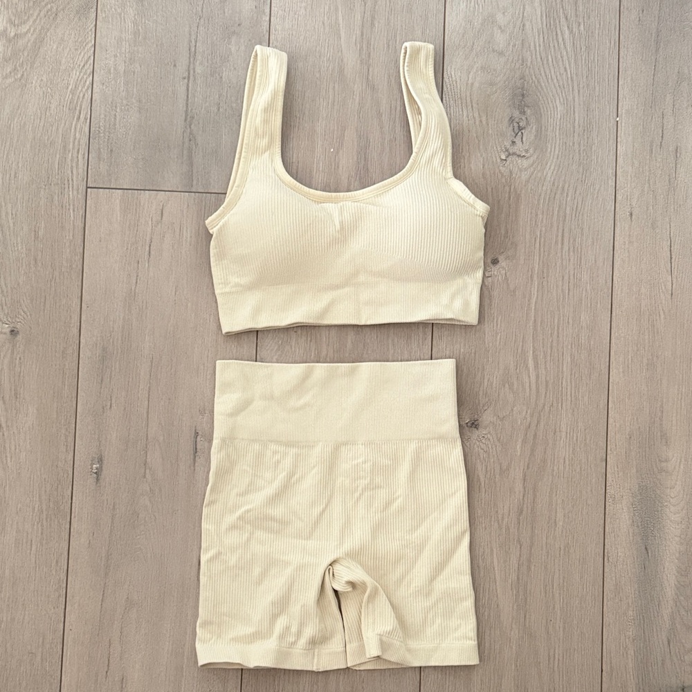 Seamless Ribbed Tank Bralette & High-Waist Bike Shorts Set - Cream